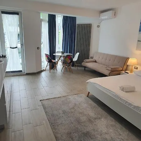 Solid Seaview Family Studio *